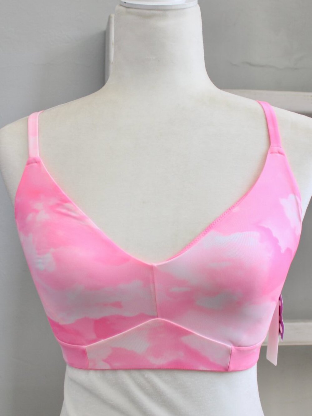 Yitty x Fabletics Smoothed Reality Plunge Bra Pink A Boo Candy Dreams Medium NWT